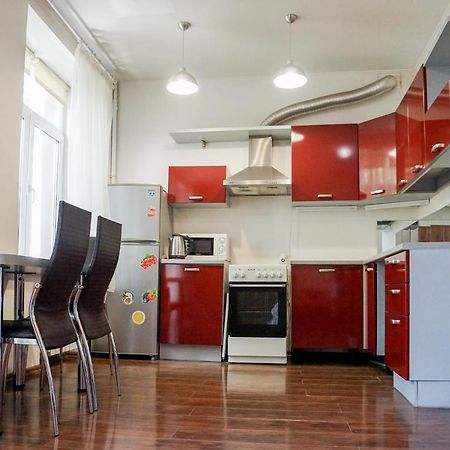 Doba In Ua Centre Apartments Дніпро Екстер'єр фото