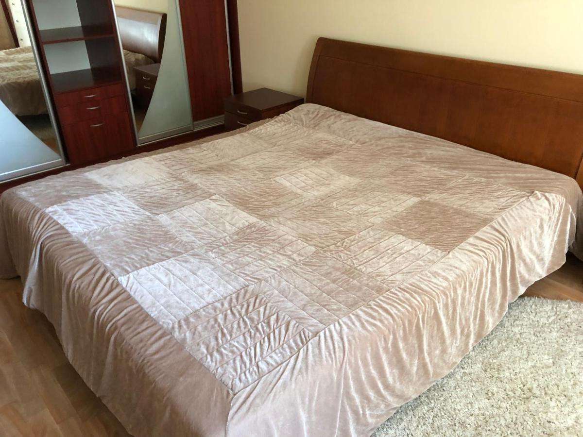Doba In Ua Centre Apartments Дніпро Екстер'єр фото
